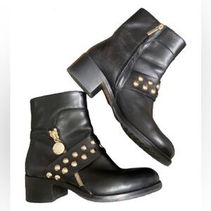 Capezzani studded ankle boots wmns size 6